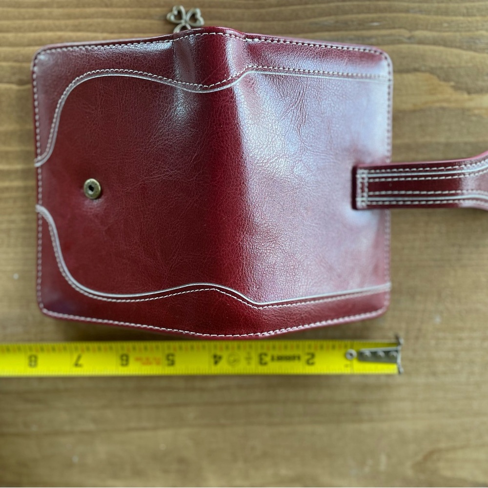 $⬇️ SENDEFN Red Leather Wallet with Floral Button. Excellent condition! - Picture 9 of 10